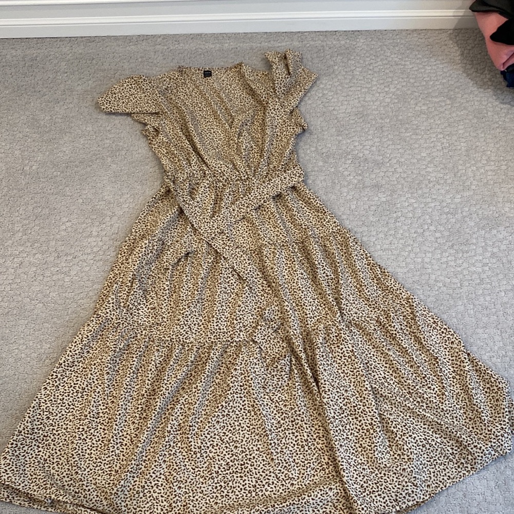 SHEIN Leopard Print Dress - Picture 4 of 9